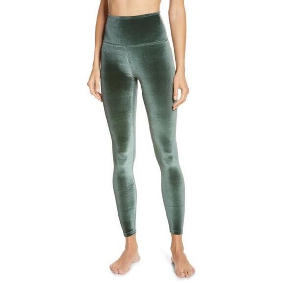 ✨Beyond Yoga VELVET MOTION SZ LARGE LEGGINGS IN EMERALD GREEN✨ - Picture 3 of 7